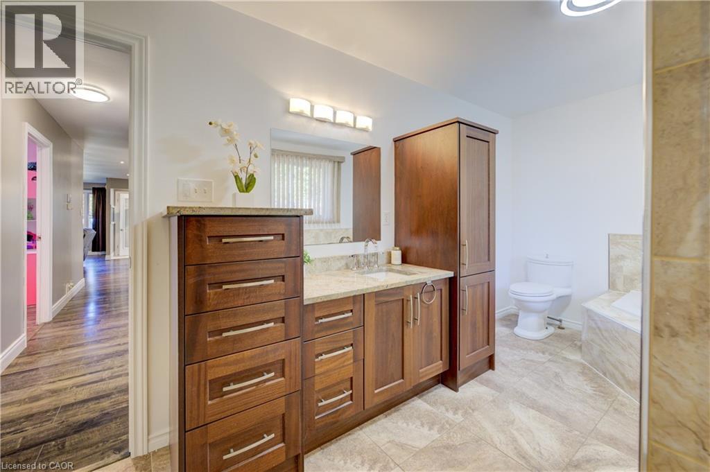 127 Jansen Avenue, Kitchener, Ontario  N2A 2L8 - Photo 24 - 40789502