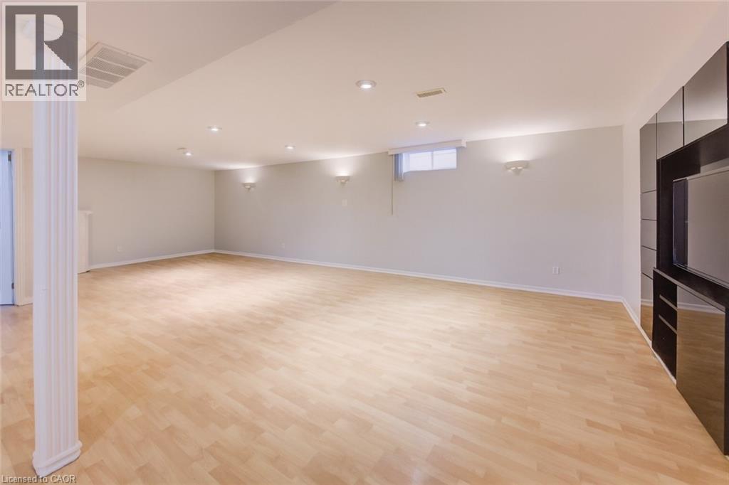 127 Jansen Avenue, Kitchener, Ontario  N2A 2L8 - Photo 28 - 40789502