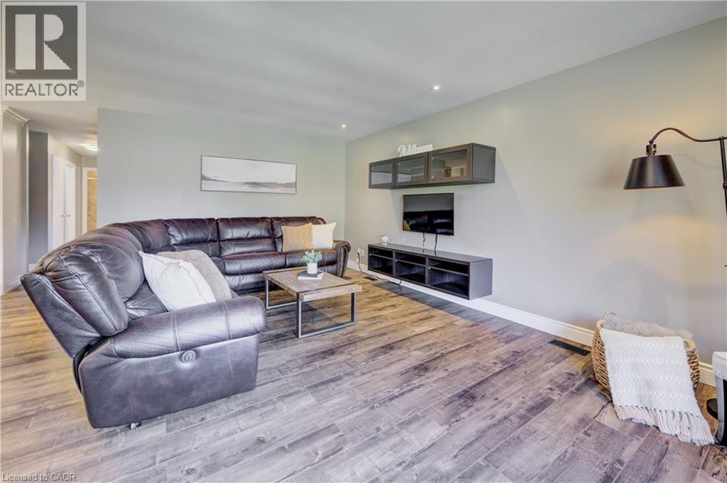 127 Jansen Avenue, Kitchener, Ontario  N2A 2L8 - Photo 8 - 40789502