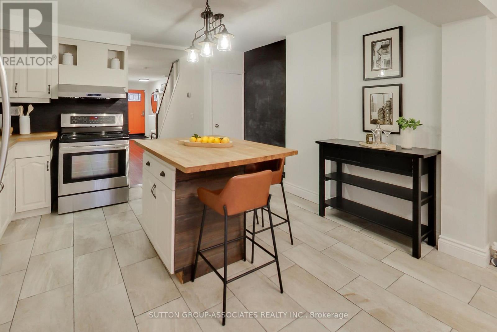 315 Atlas Avenue, Toronto, Ontario  M6C 3P8 - Photo 11 - C12565640