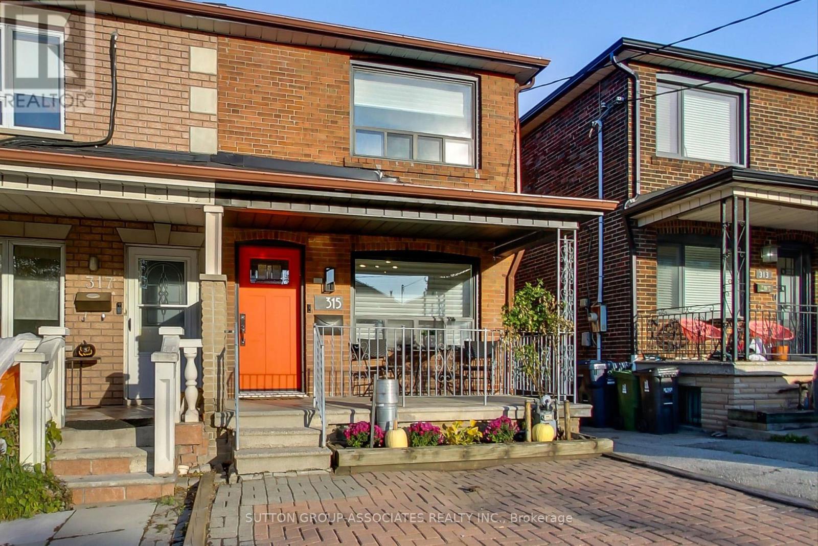 315 Atlas Avenue, Toronto, Ontario  M6C 3P8 - Photo 2 - C12565640