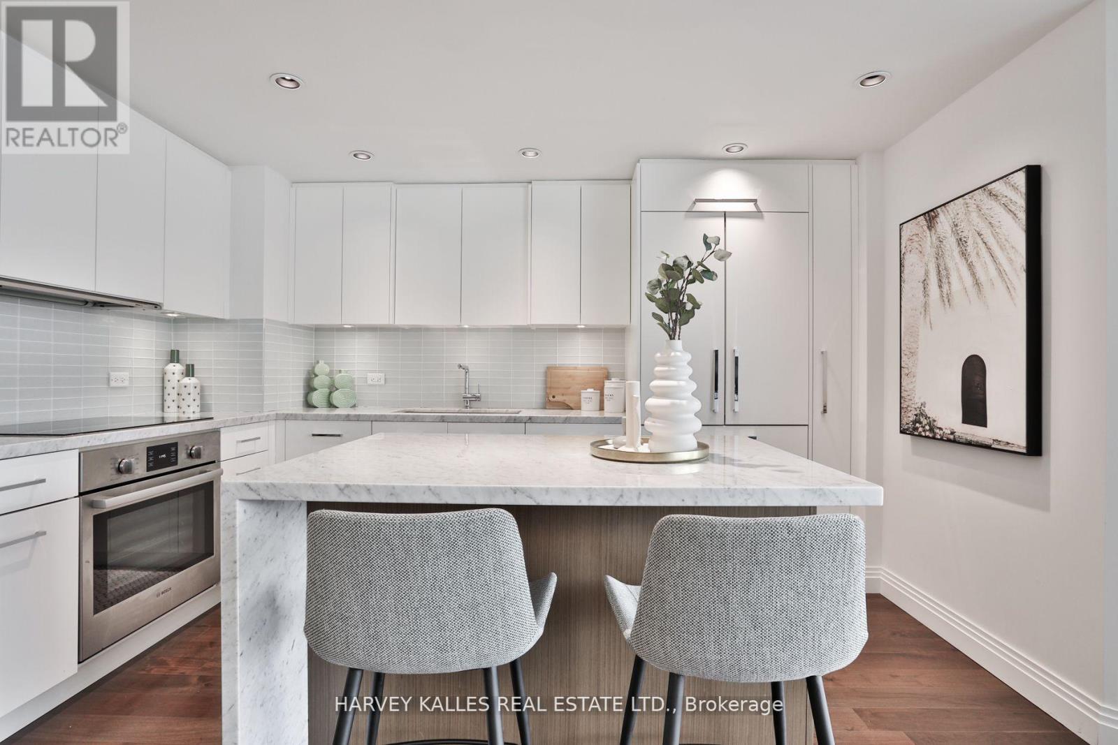 306 - 1 Benvenuto Place, Toronto, Ontario  M4V 2L1 - Photo 11 - C12565736