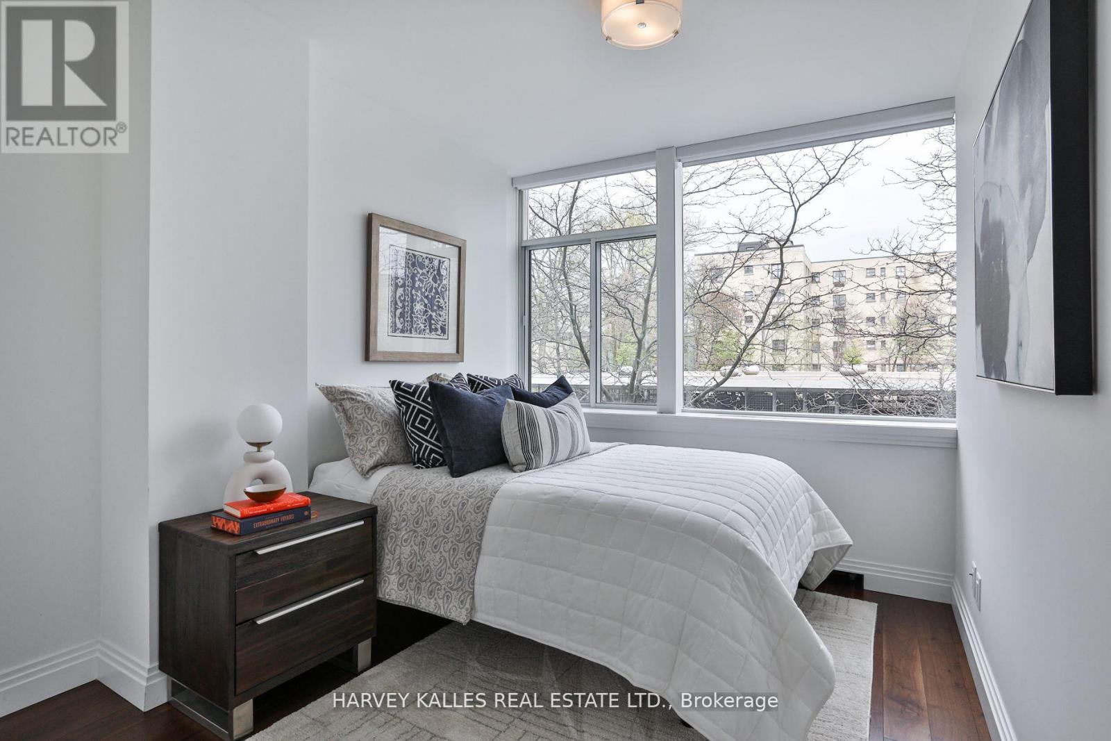 306 - 1 Benvenuto Place, Toronto, Ontario  M4V 2L1 - Photo 17 - C12565736