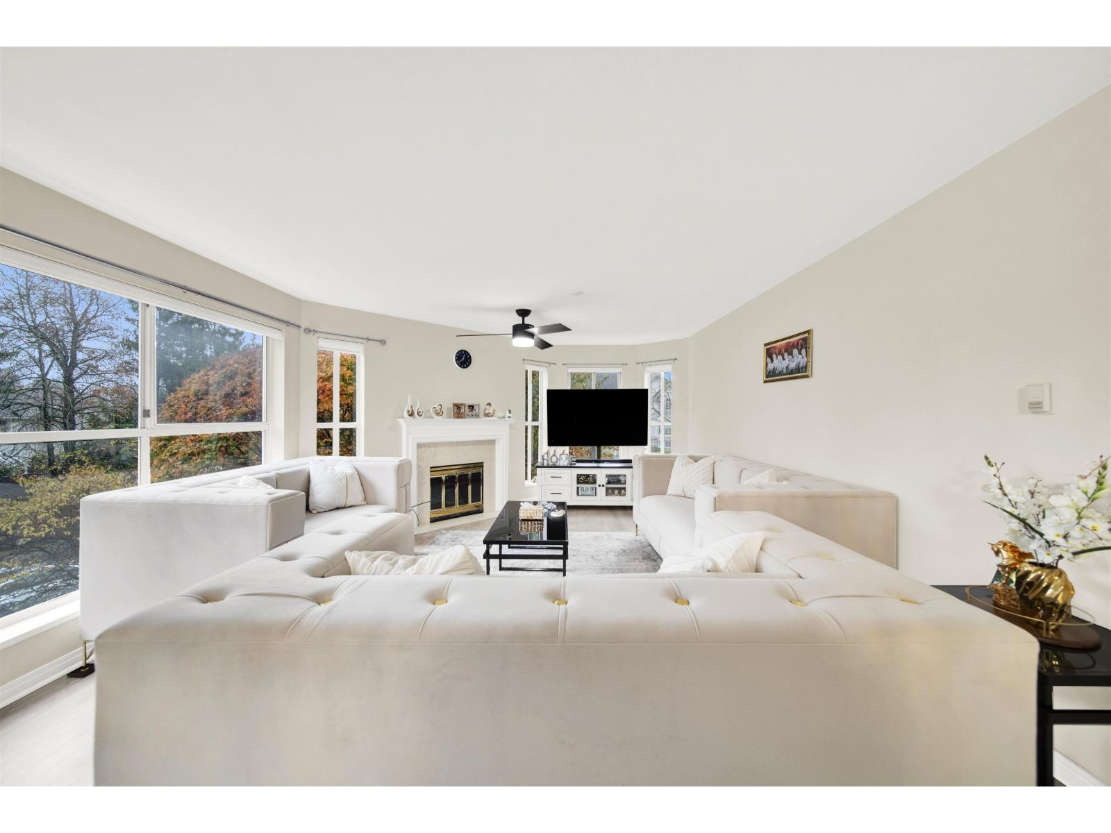 216 7171 121 Street, Surrey, British Columbia  V3W 1G9 - Photo 4 - R3067985