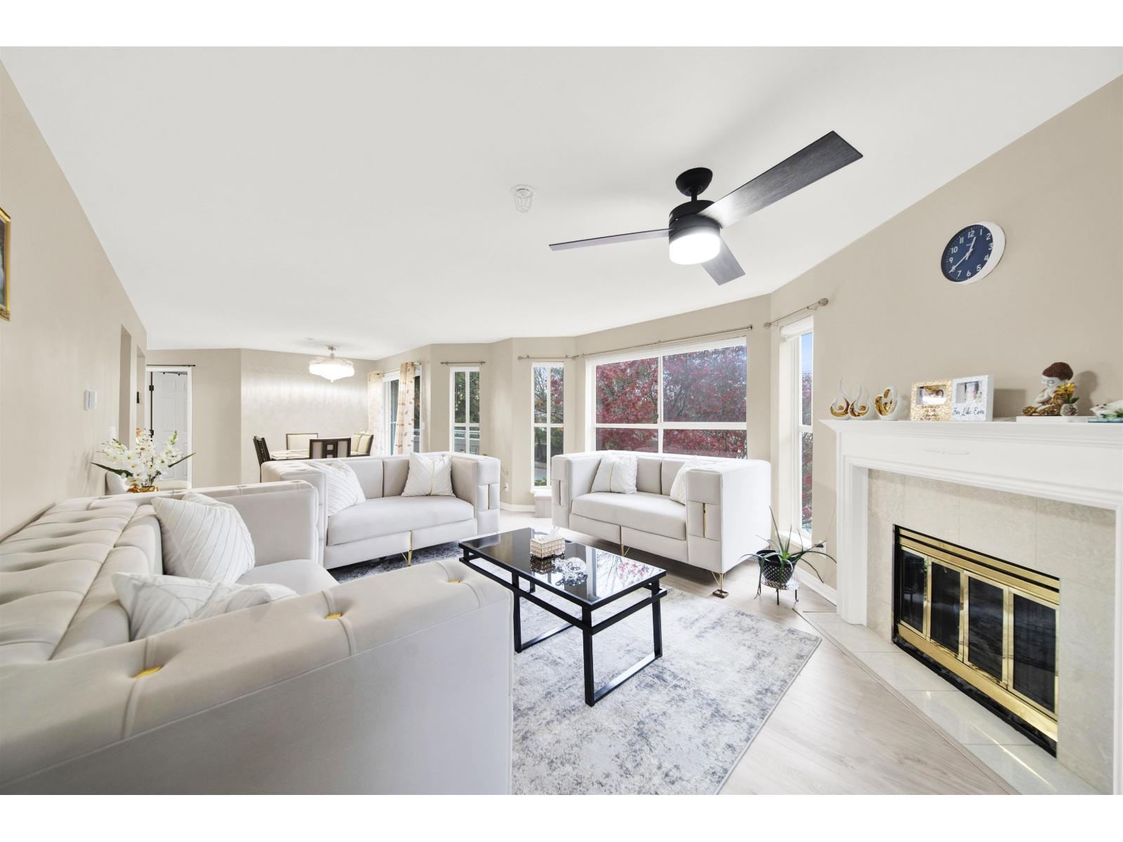 216 7171 121 Street, Surrey, British Columbia  V3W 1G9 - Photo 2 - R3067985