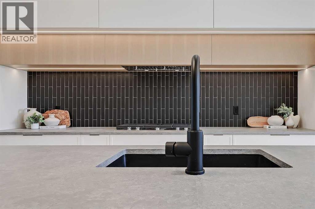 912 15 Avenue Ne, Calgary, Alberta  T2E 1J1 - Photo 9 - A2251245