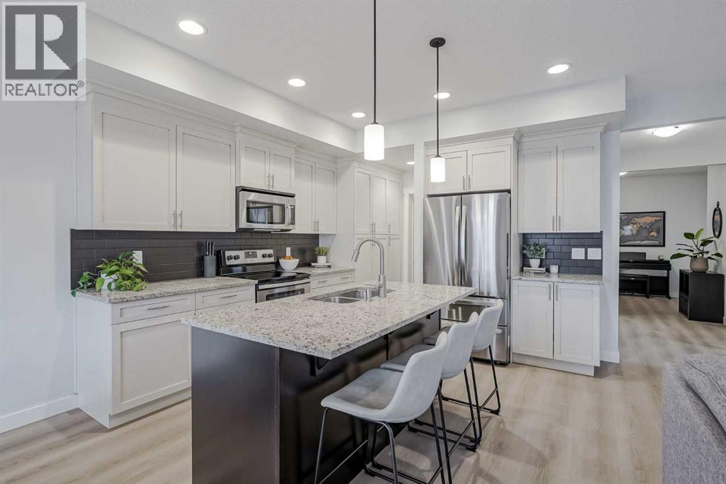 68 Copperpond Mews Se, Calgary, Alberta  T2Z 0Z3 - Photo 6 - A2268477