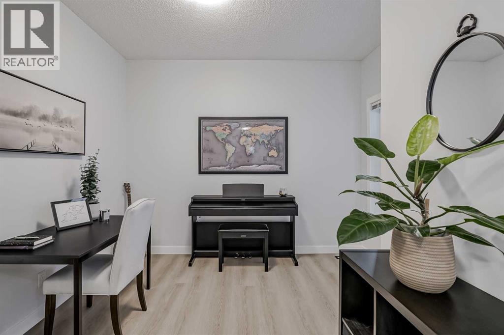 68 Copperpond Mews Se, Calgary, Alberta  T2Z 0Z3 - Photo 18 - A2268477