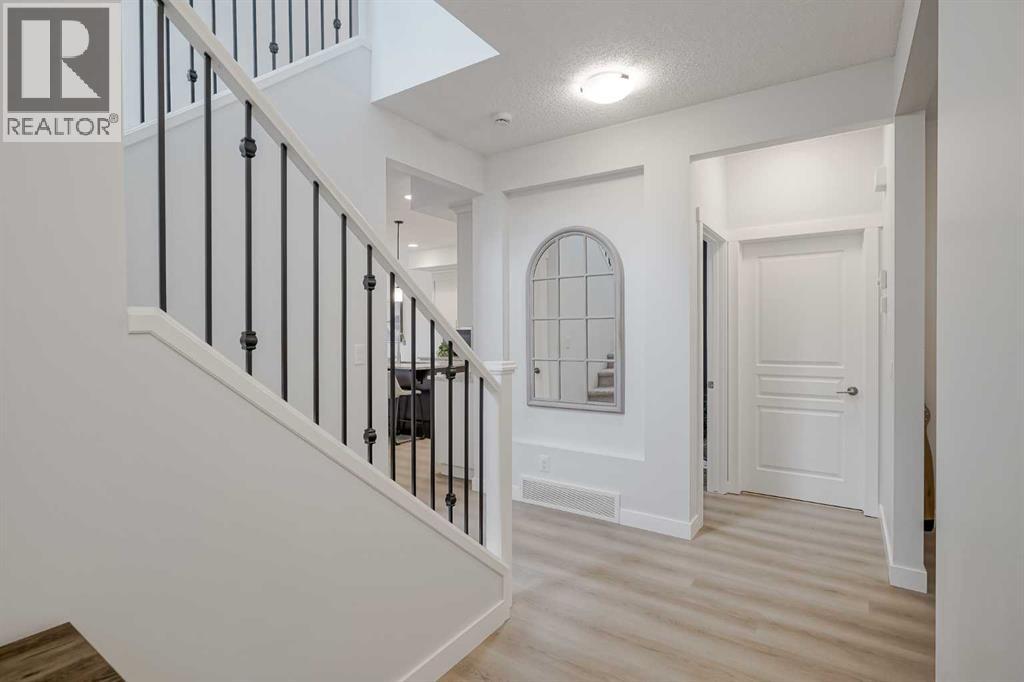 68 Copperpond Mews Se, Calgary, Alberta  T2Z 0Z3 - Photo 15 - A2268477