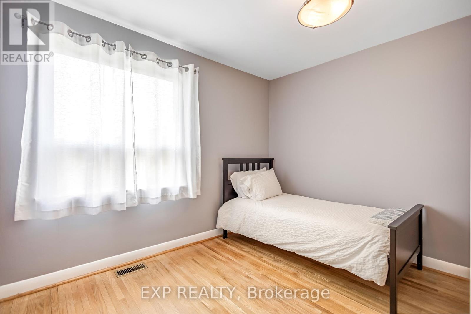 44 Shier Drive, Toronto, Ontario  M1J 2T2 - Photo 13 - E12565654