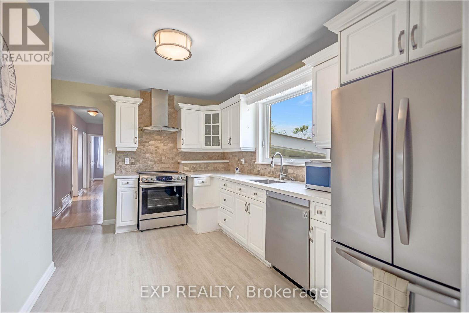 44 Shier Drive, Toronto, Ontario  M1J 2T2 - Photo 8 - E12565654