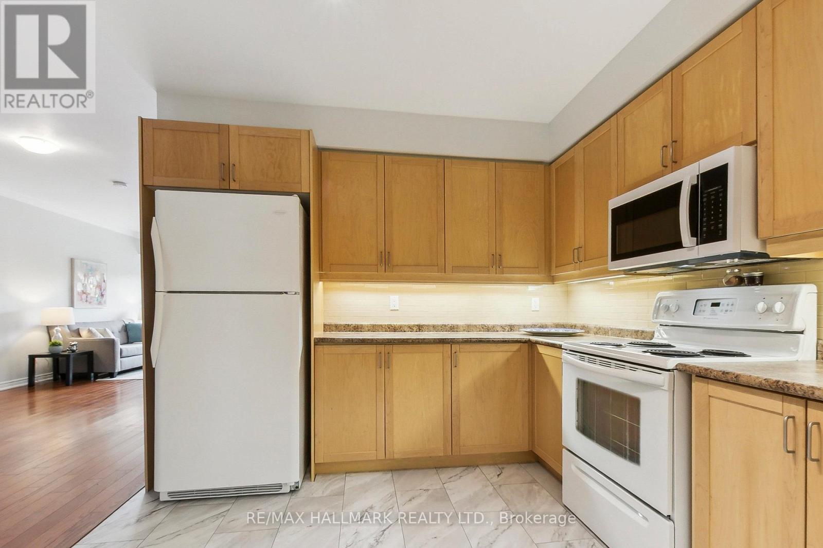 206 - 1 Lawlor Avenue, Toronto, Ontario  M4E 3L8 - Photo 18 - E12565764