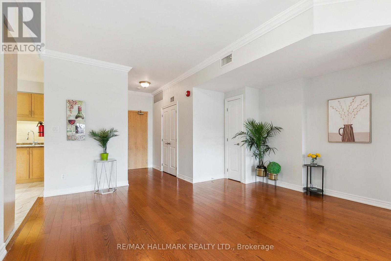 206 - 1 Lawlor Avenue, Toronto, Ontario  M4E 3L8 - Photo 6 - E12565764