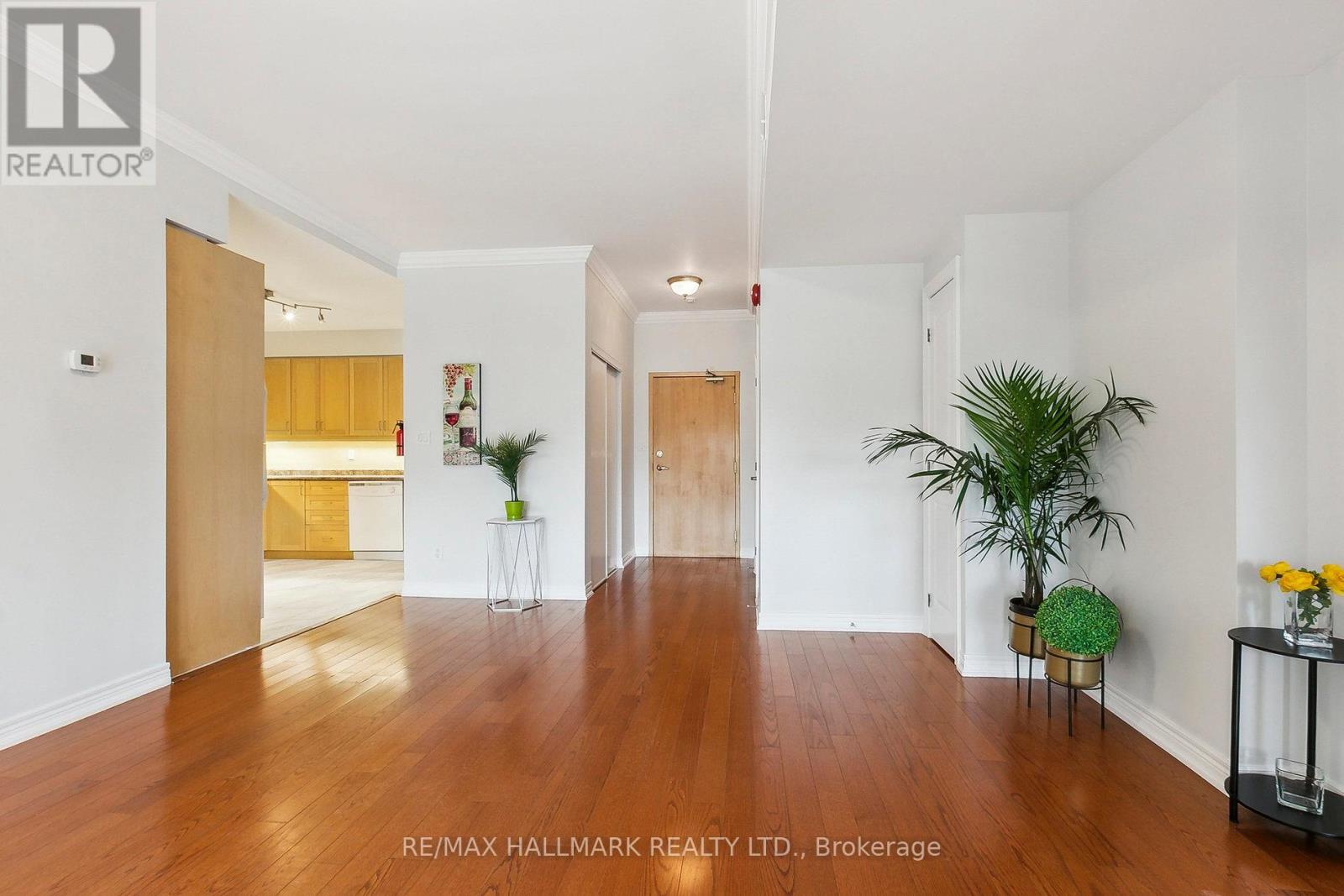 206 - 1 Lawlor Avenue, Toronto, Ontario  M4E 3L8 - Photo 7 - E12565764