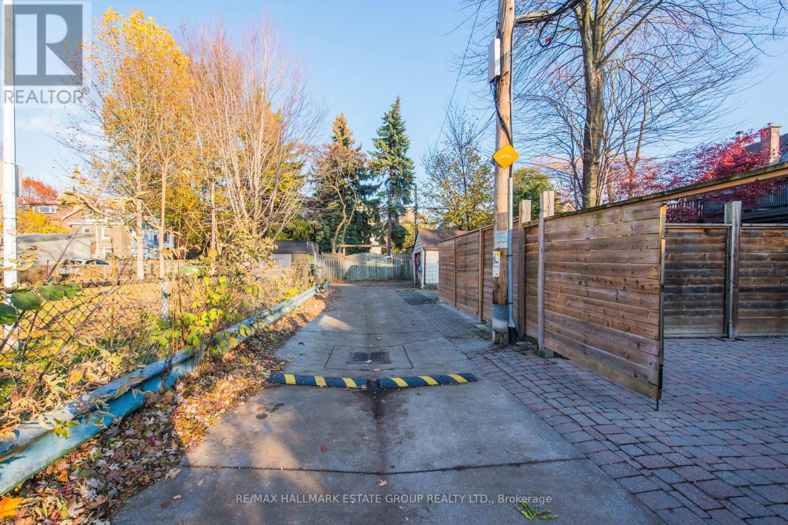16 Brighton Avenue, Toronto, Ontario  M4M 1P4 - Photo 47 - E12565816