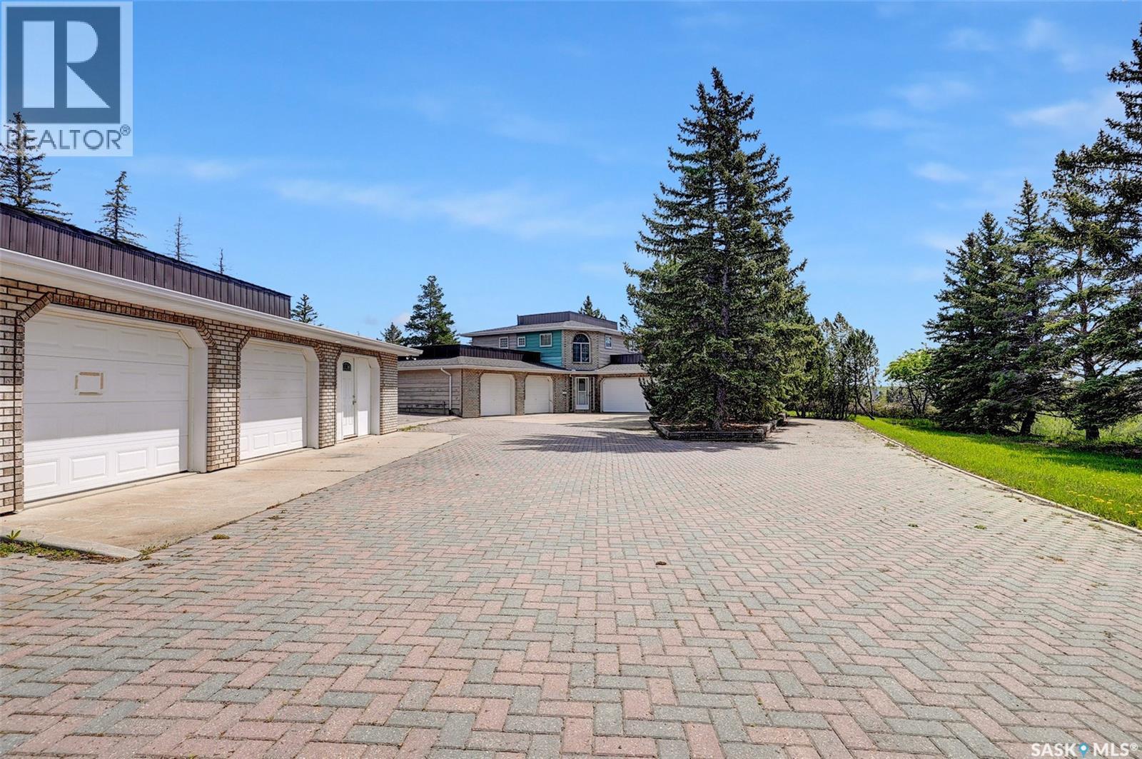 1055 7th Avenue Sw, Moose Jaw, Saskatchewan  S6H 5R2 - Photo 10 - SK024452