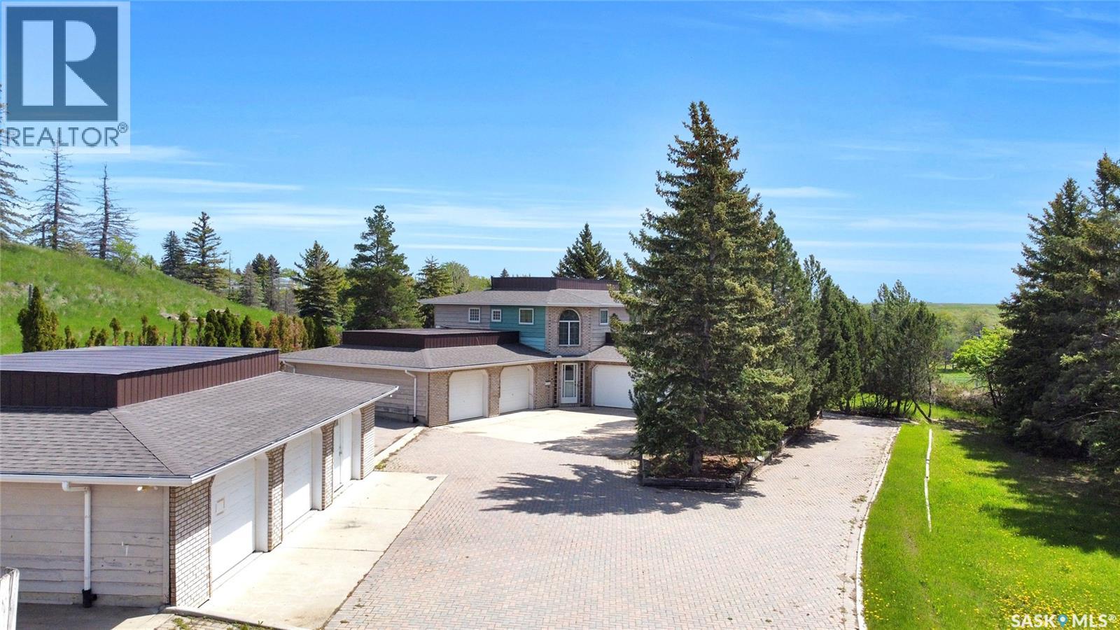 1055 7th Avenue Sw, Moose Jaw, Saskatchewan  S6H 5R2 - Photo 11 - SK024452