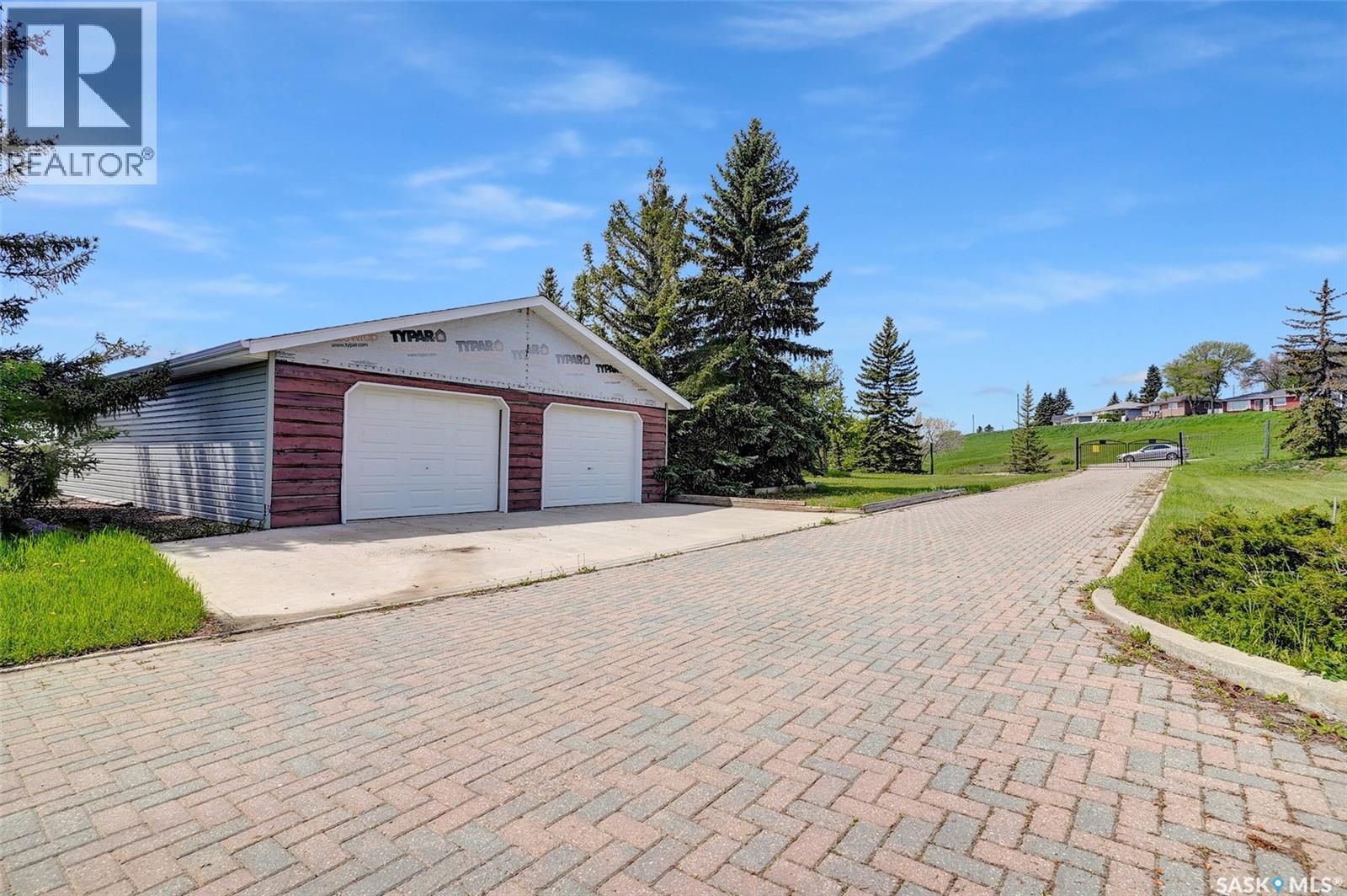 1055 7th Avenue Sw, Moose Jaw, Saskatchewan  S6H 5R2 - Photo 49 - SK024452
