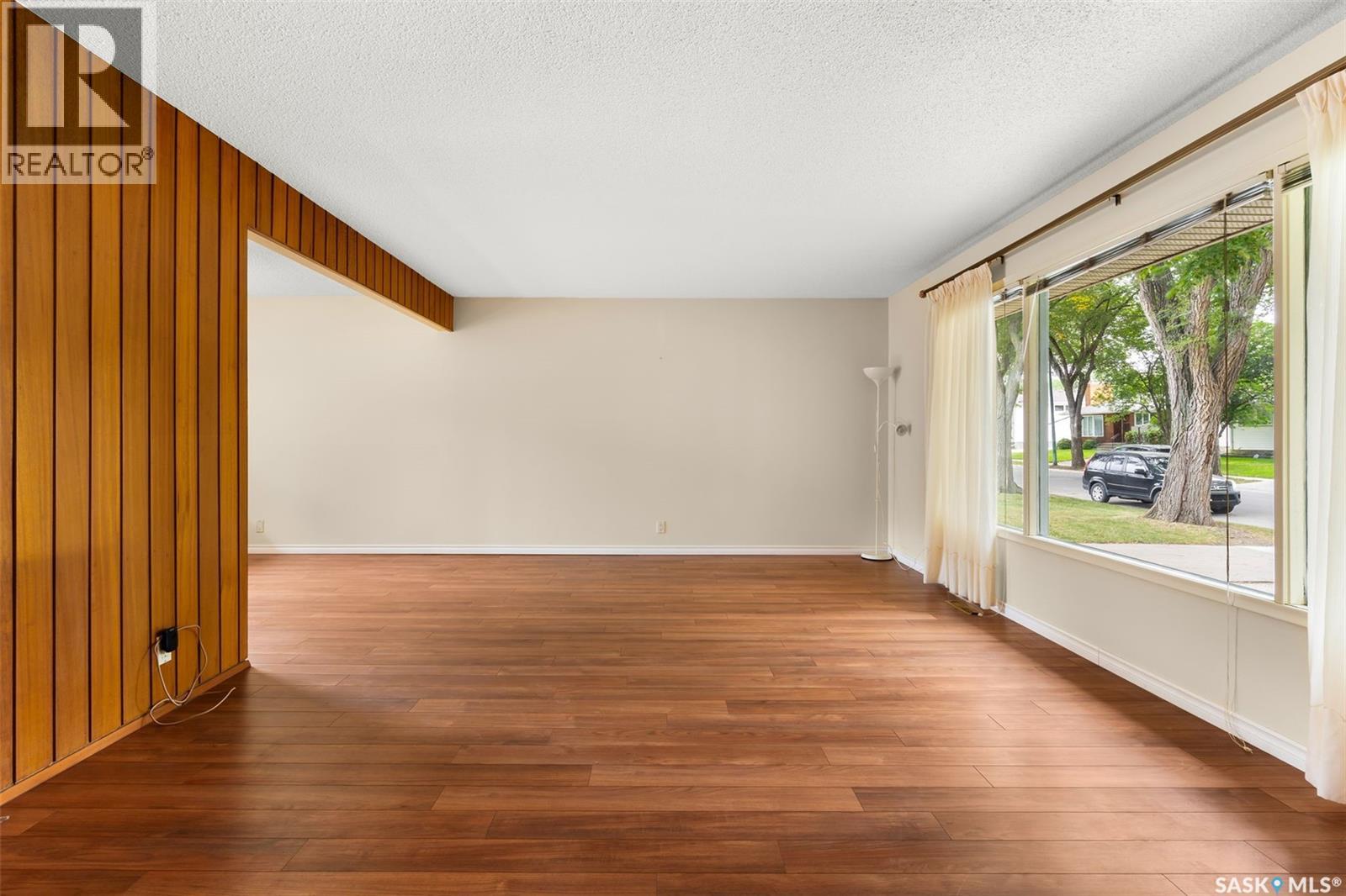 1536 Uhrich Avenue, Regina, Saskatchewan  S4S 4R5 - Photo 7 - SK024415