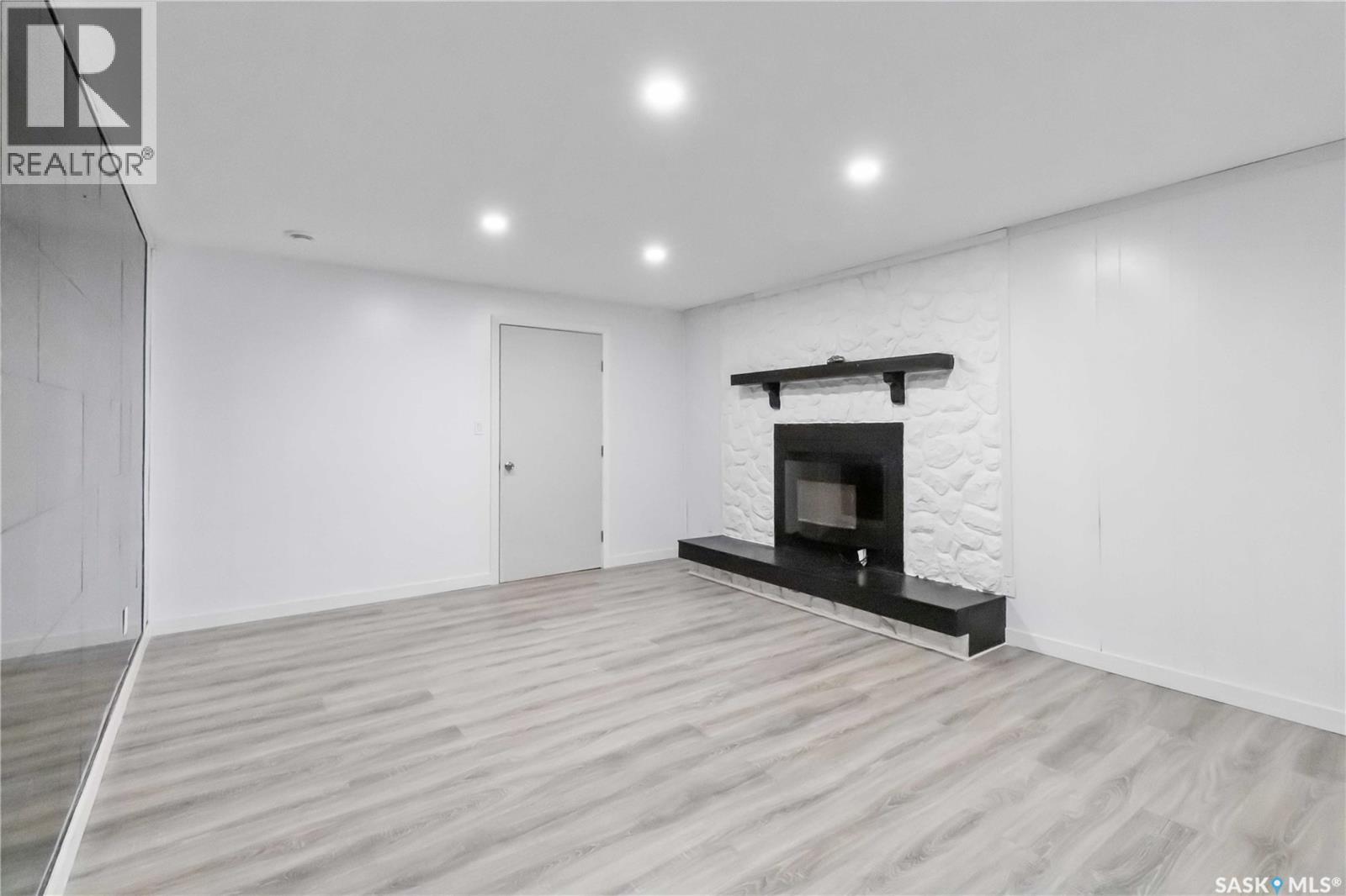 802 V Avenue N, Saskatoon, Saskatchewan  S7L 3G1 - Photo 22 - SK024406