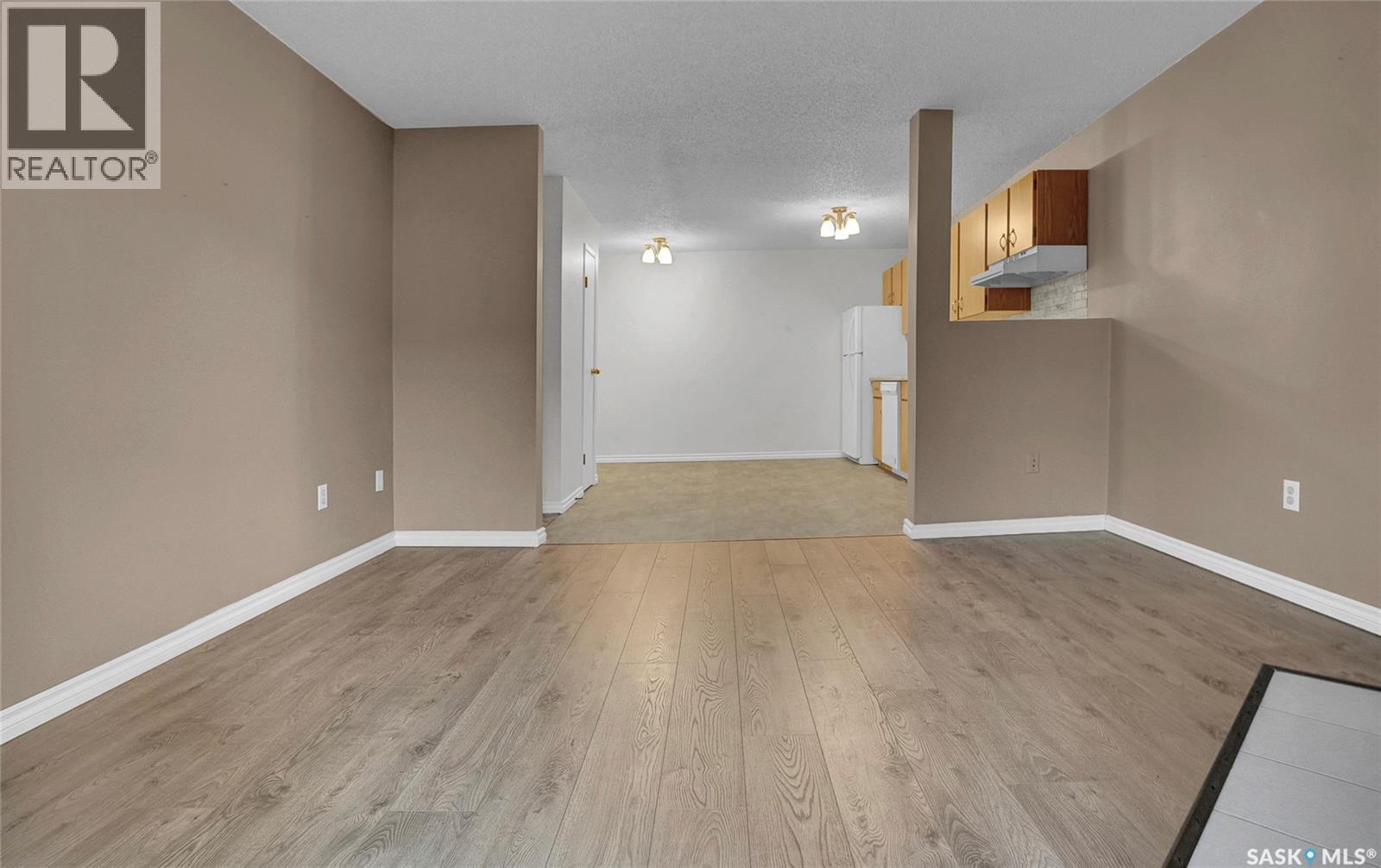 205 51 Wood Lily Drive, Moose Jaw, Saskatchewan  S6J 1H1 - Photo 10 - SK024390