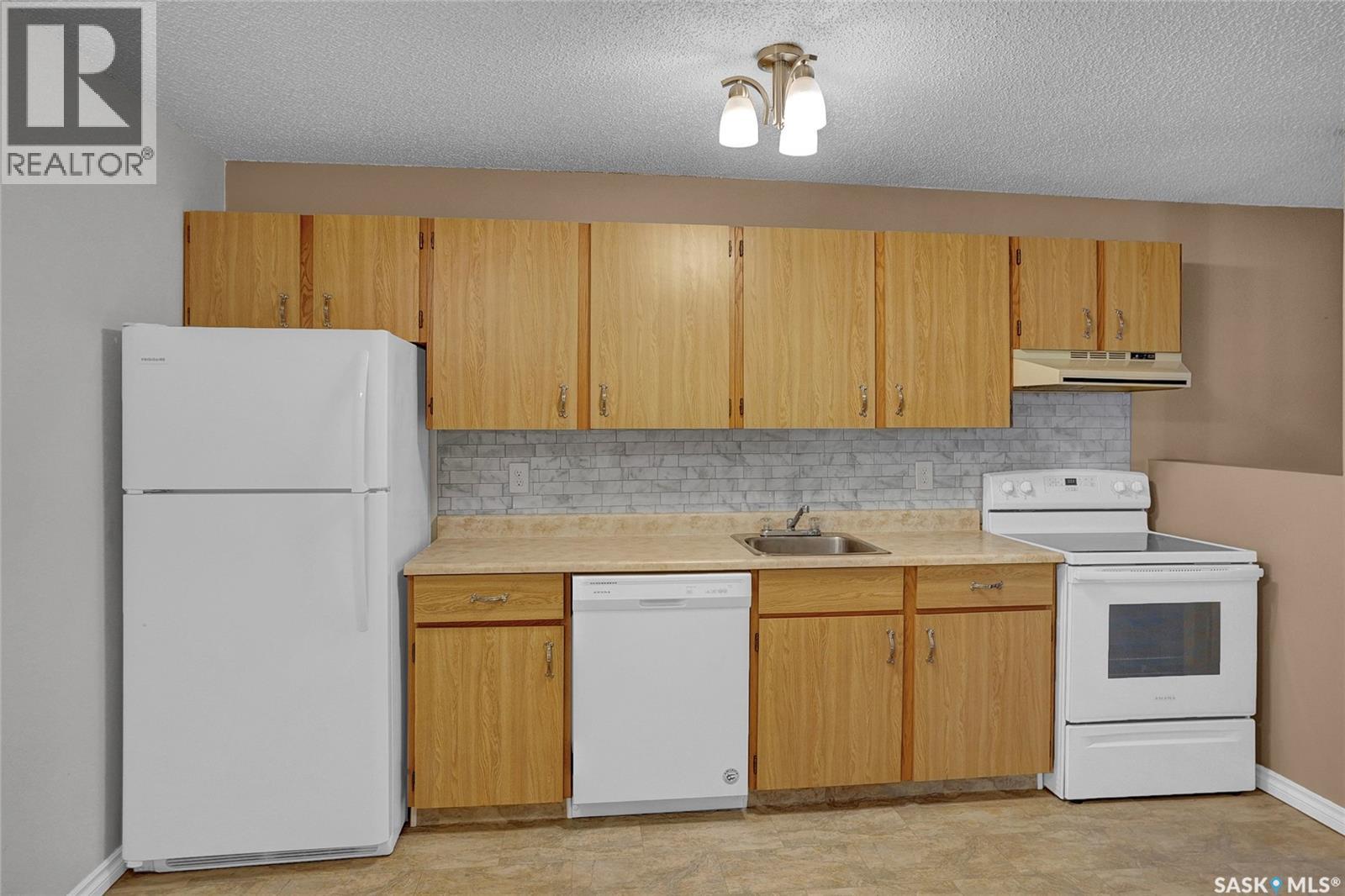 205 51 Wood Lily Drive, Moose Jaw, Saskatchewan  S6J 1H1 - Photo 13 - SK024390