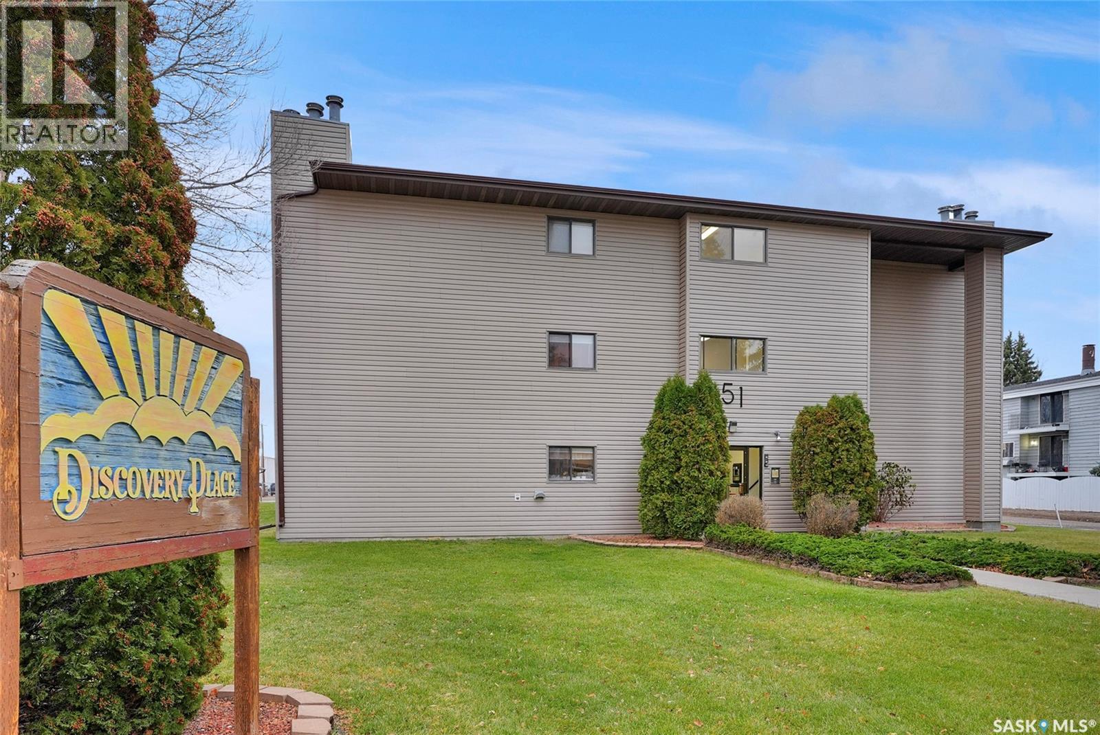 205 51 Wood Lily Drive, Moose Jaw, Saskatchewan  S6J 1H1 - Photo 3 - SK024390