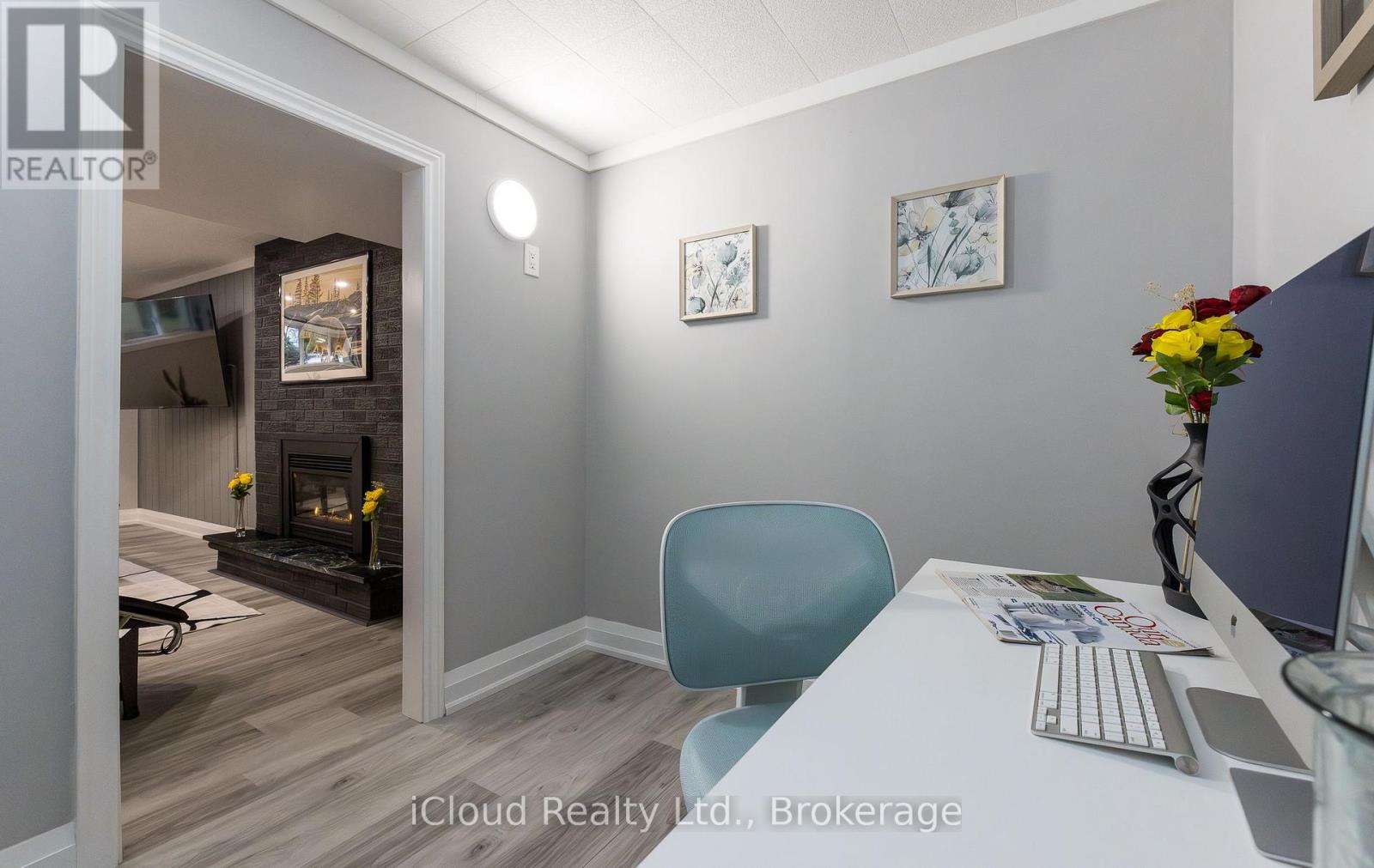 2183 Sandringham Drive, Burlington, Ontario  L7P 3E7 - Photo 35 - W12356291