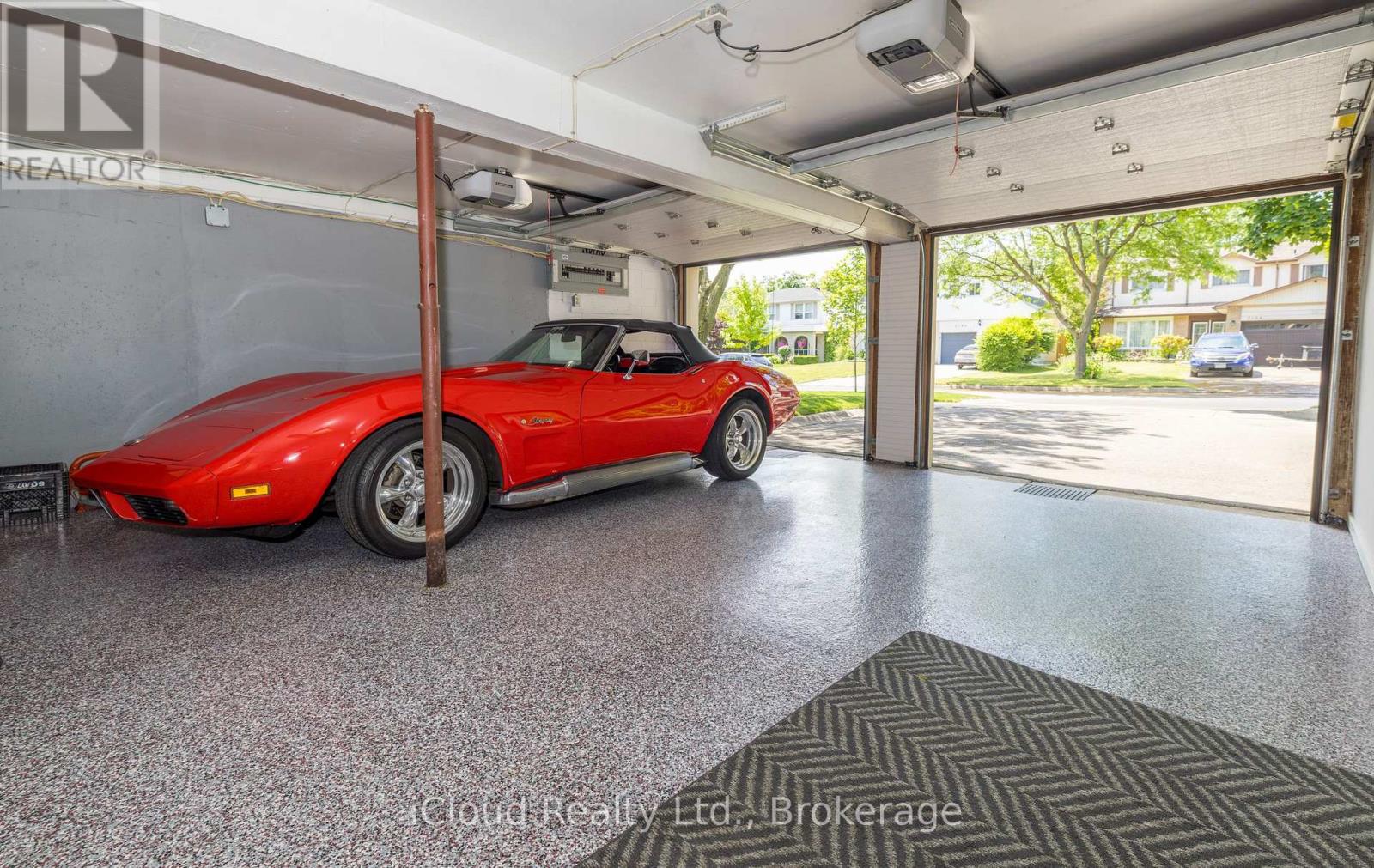 2183 Sandringham Drive, Burlington, Ontario  L7P 3E7 - Photo 41 - W12356291