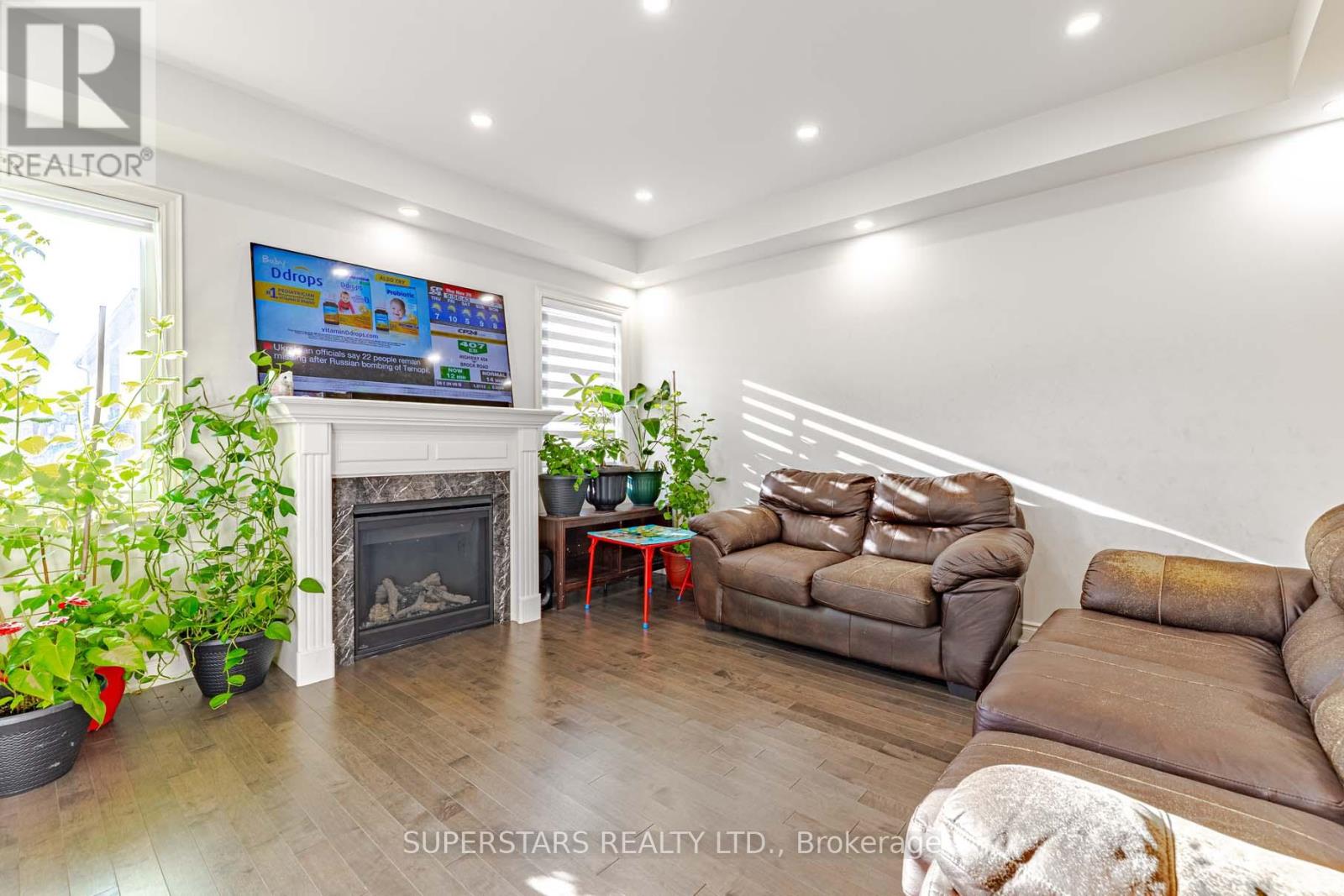 105 Mckean Drive, Whitchurch-Stouffville, Ontario  L4A 4W4 - Photo 17 - N12565662