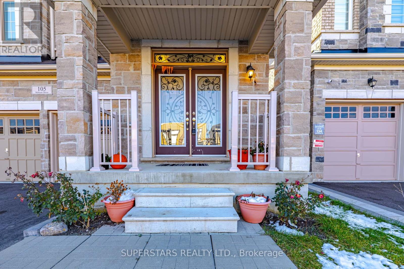 105 Mckean Drive, Whitchurch-Stouffville, Ontario  L4A 4W4 - Photo 2 - N12565662