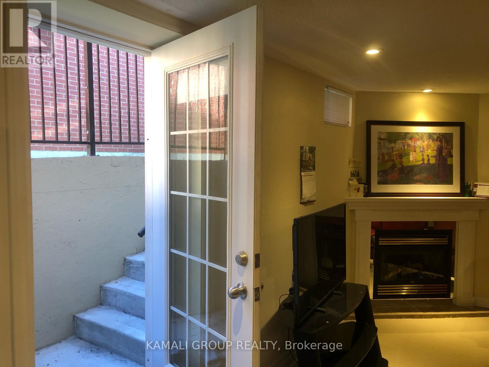 Bsmt - 271 Rhodes Circle, Newmarket, Ontario  L3X 1V4 - Photo 2 - N12565668