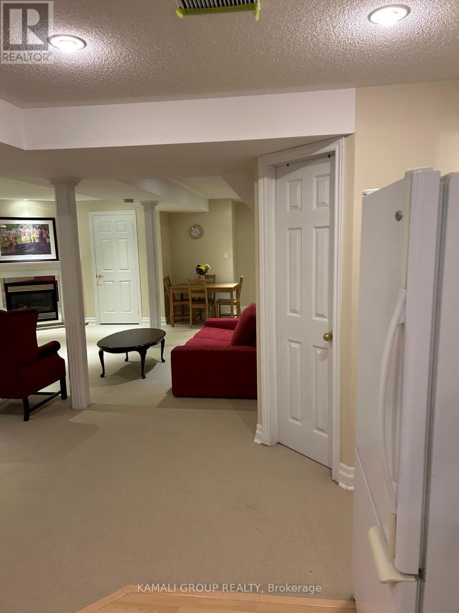 Bsmt - 271 Rhodes Circle, Newmarket, Ontario  L3X 1V4 - Photo 7 - N12565668