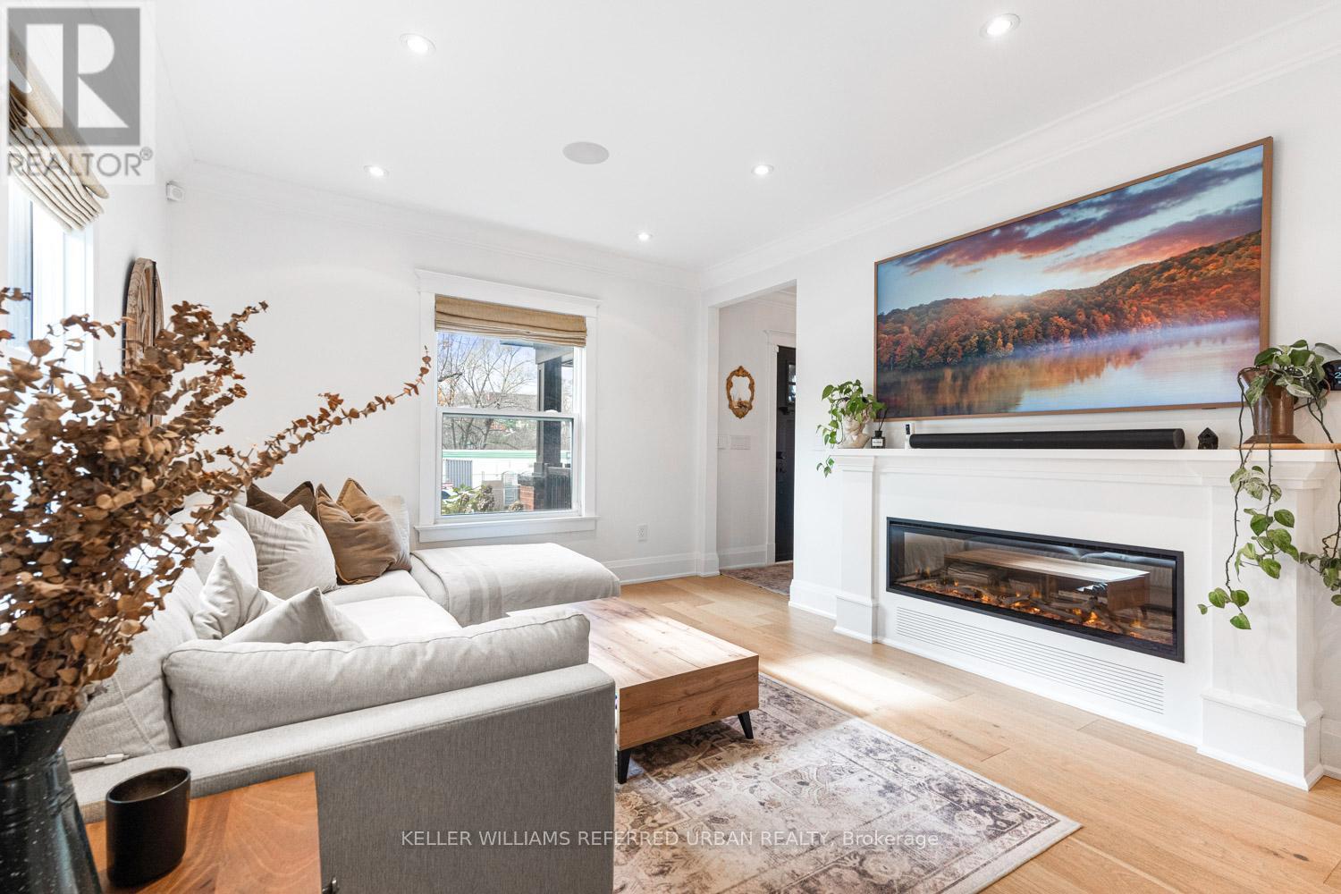 93 Concession Street, Newmarket, Ontario  L3Y 3W4 - Photo 4 - N12565678