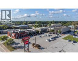 2215 HURON CHURCH, Windsor, Ontario
