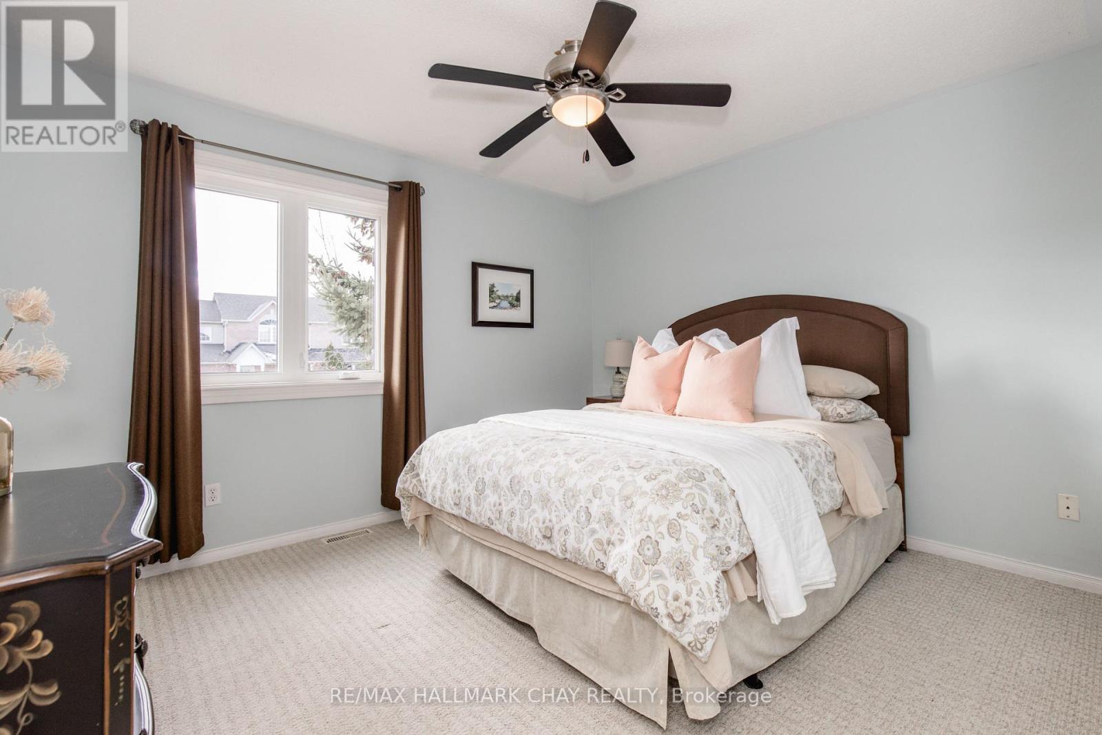 86 Trevino Circle, Barrie, Ontario  L4M 6T8 - Photo 10 - S12565780