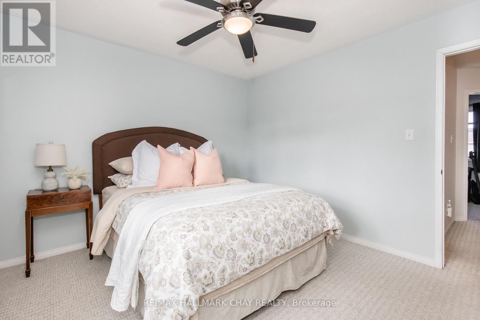 86 Trevino Circle, Barrie, Ontario  L4M 6T8 - Photo 11 - S12565780