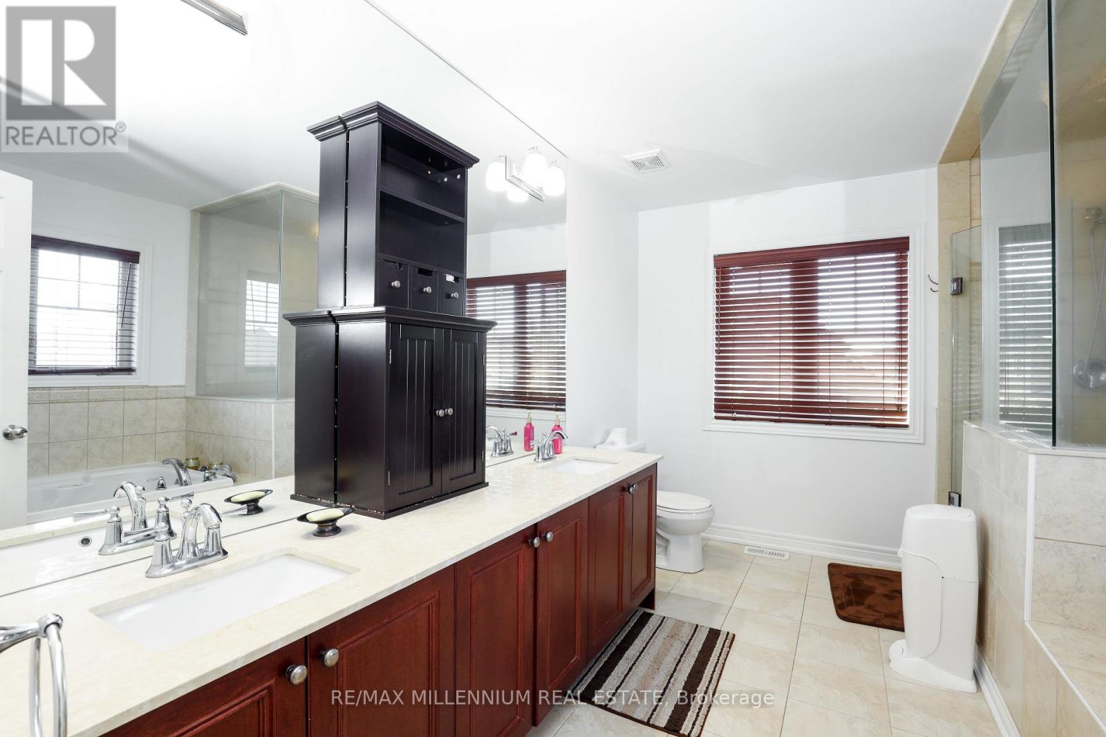 58 Trail Boulevard, Springwater, Ontario  L9X 0S4 - Photo 22 - S12565802