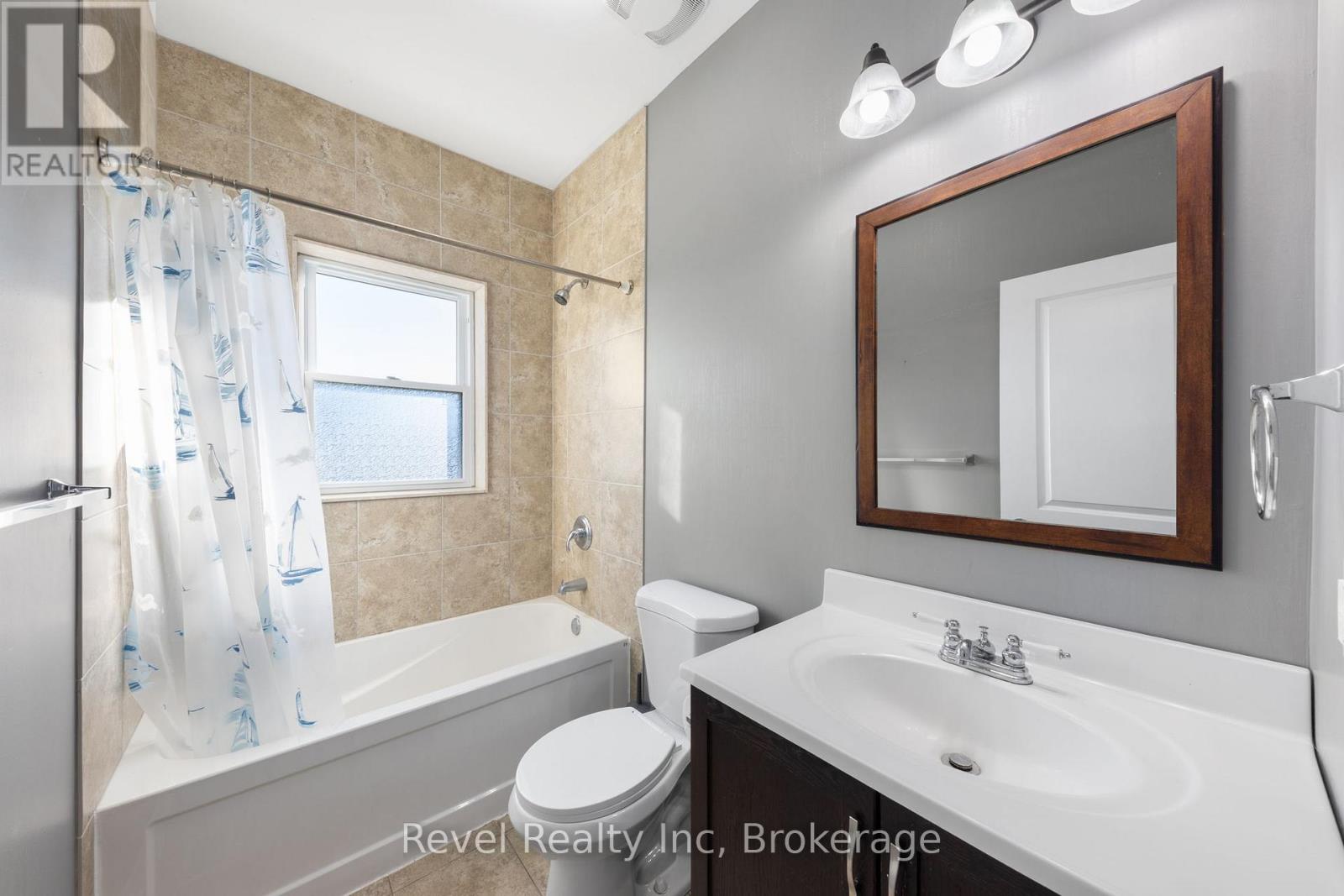 23 Rue Helene, Tiny (Lafontaine), Ontario  L9M 0H1 - Photo 11 - S12565840