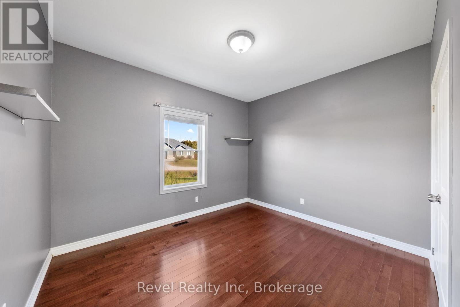 23 Rue Helene, Tiny (Lafontaine), Ontario  L9M 0H1 - Photo 12 - S12565840