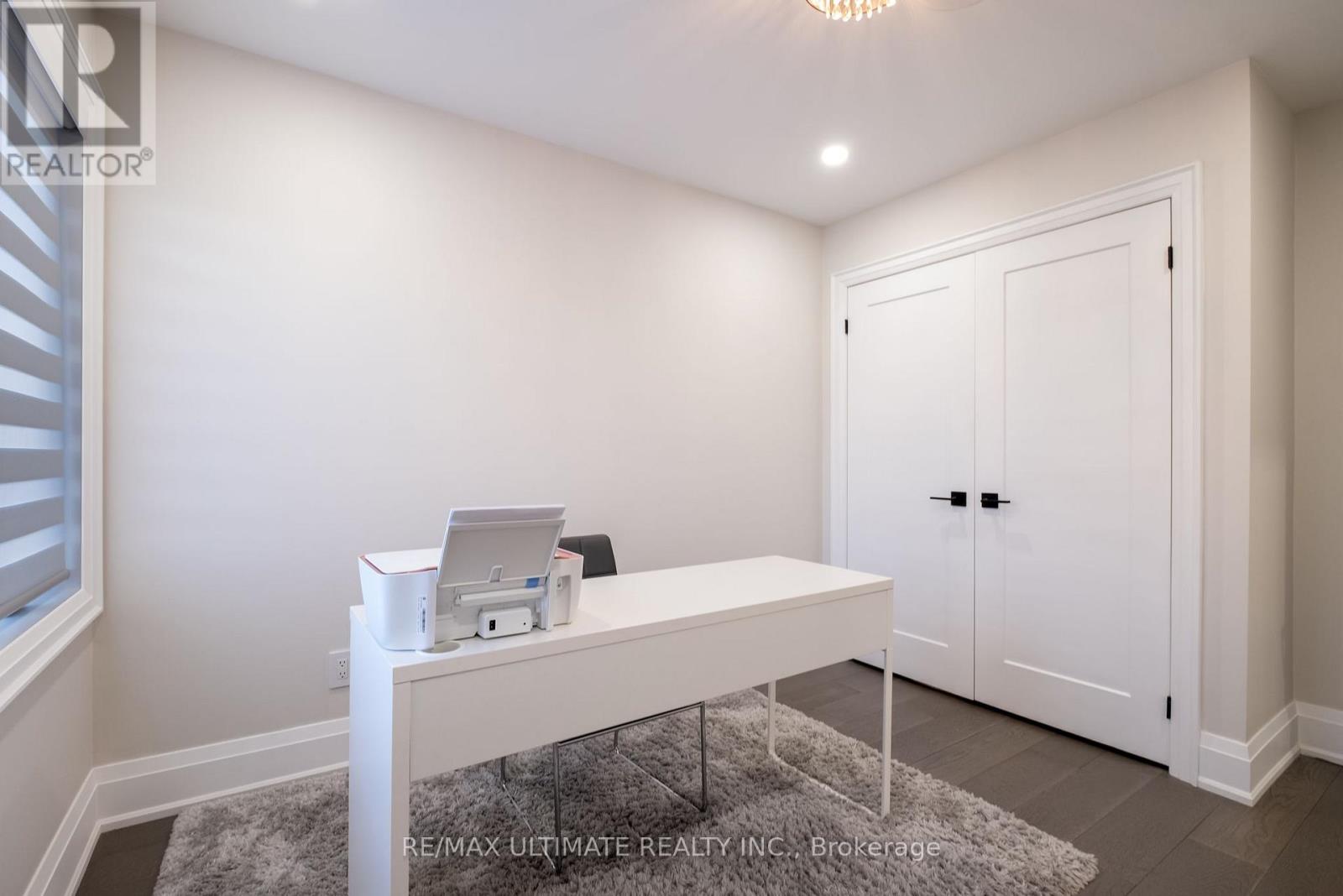 31 Flindon Road N, Toronto, Ontario  M9M 1J1 - Photo 35 - W12565674