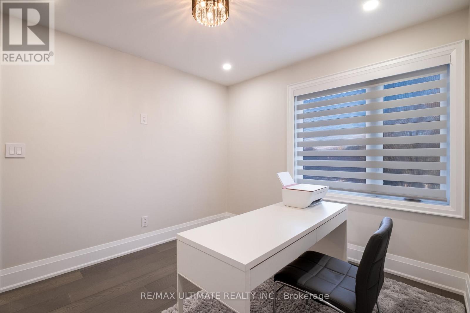 31 Flindon Road N, Toronto, Ontario  M9M 1J1 - Photo 36 - W12565674