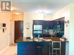 602 - 208 Enfield Place E, Mississauga, Ontario  L5B 0B8 - Photo 4 - W12565688