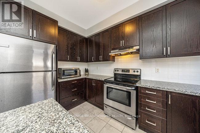 16 Kersey Lane, Halton Hills, Ontario  L7G 0K1 - Photo 14 - W12565698