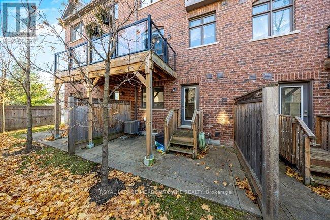 16 Kersey Lane, Halton Hills, Ontario  L7G 0K1 - Photo 30 - W12565698