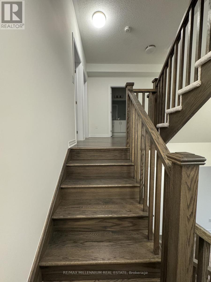 3278 Crystal Drive, Oakville, Ontario  L6M 4K1 - Photo 15 - W12565704