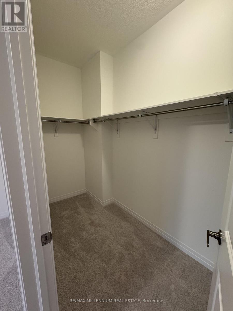 3278 Crystal Drive, Oakville, Ontario  L6M 4K1 - Photo 24 - W12565704