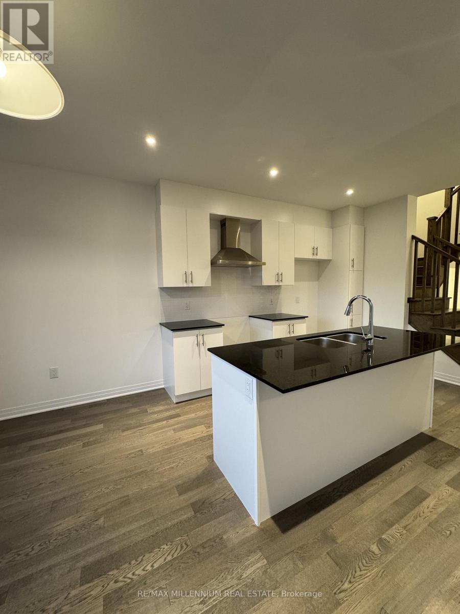 3278 Crystal Drive, Oakville, Ontario  L6M 4K1 - Photo 9 - W12565704