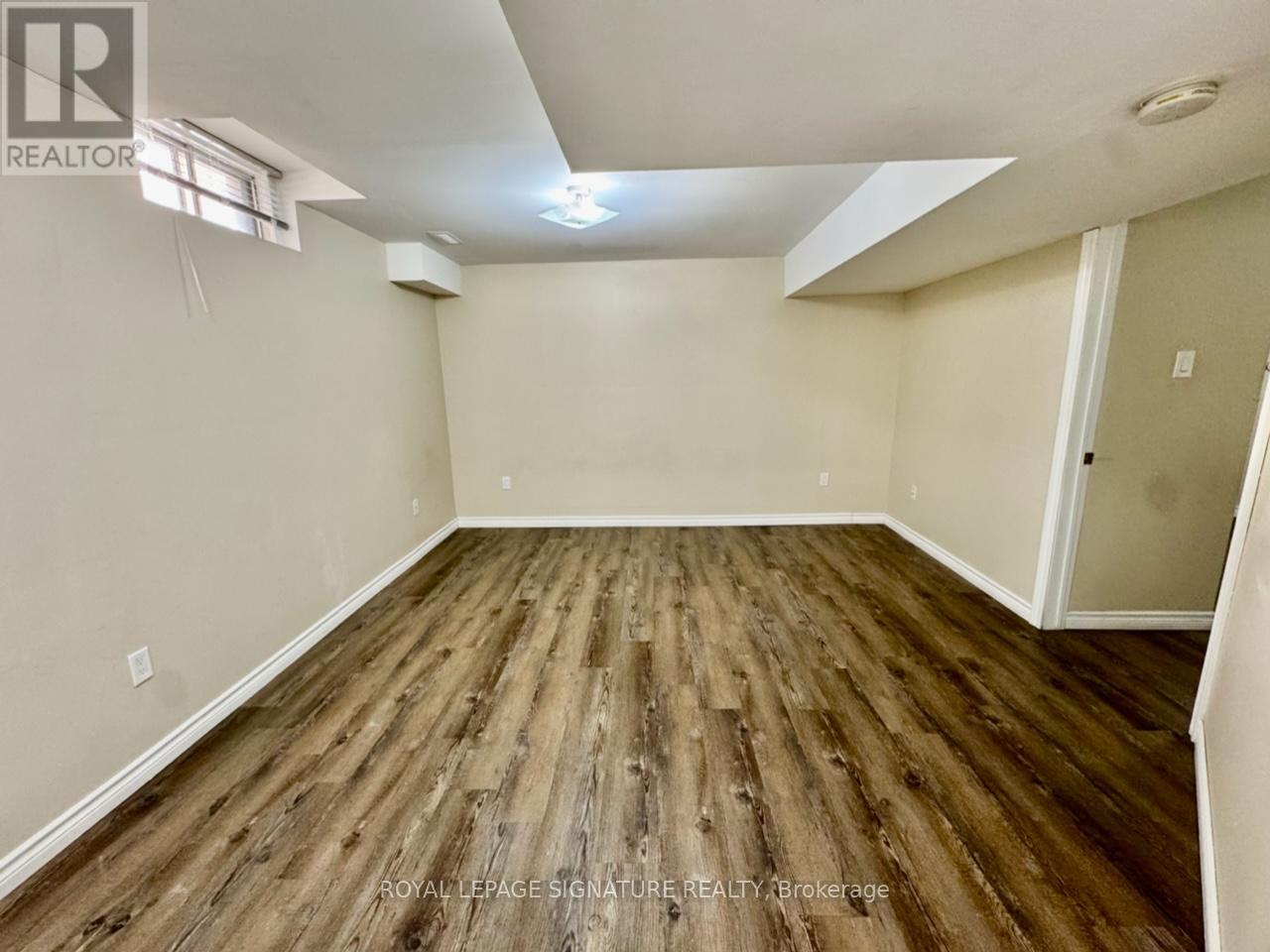 3 Carrie Crescent, Brampton, Ontario  L6Y 4Z4 - Photo 4 - W12565716