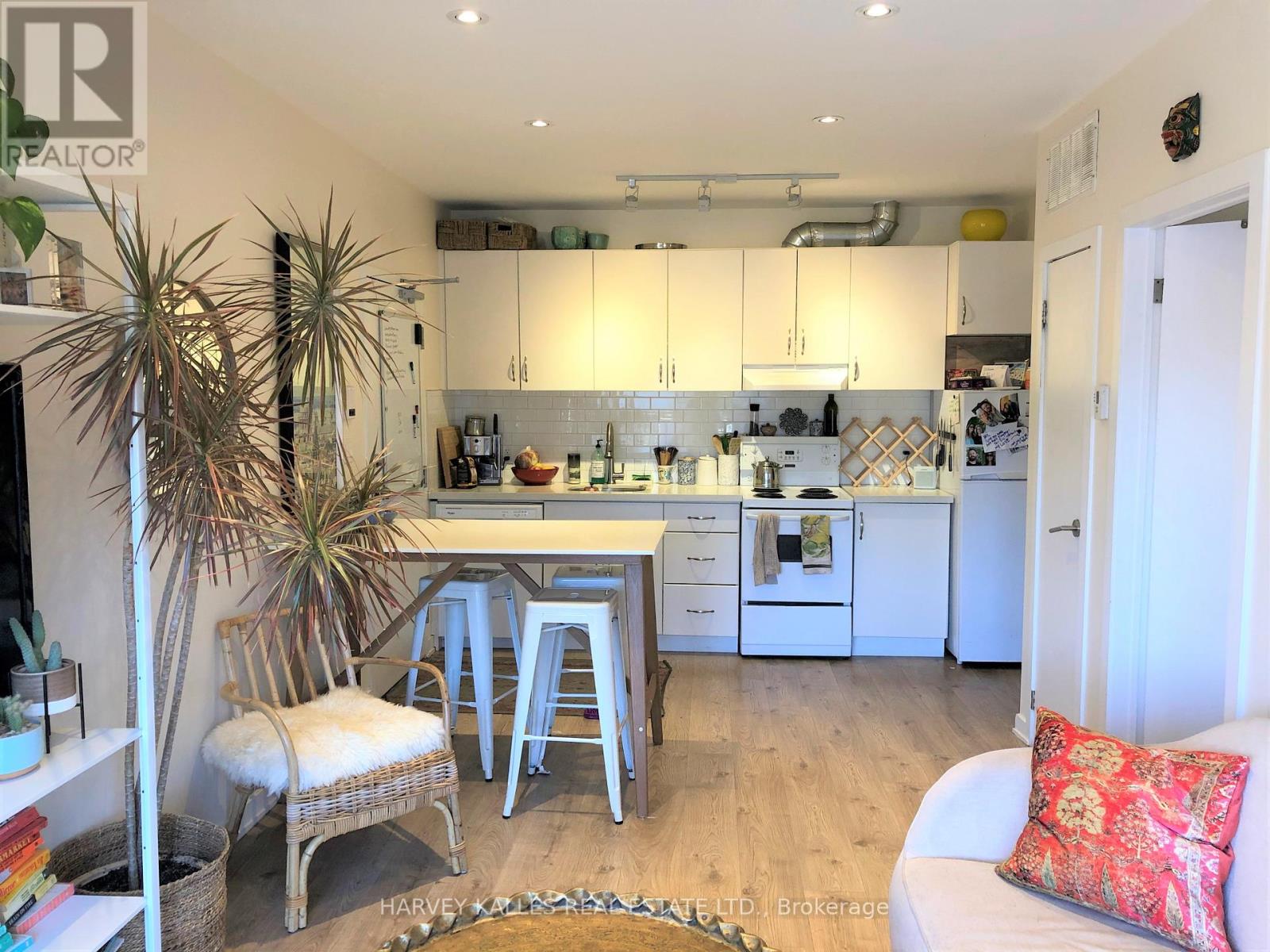 4 - 1216 ST CLAIR AVENUE W, Toronto, Ontario